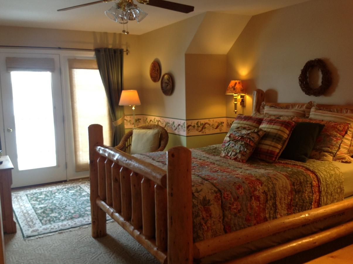 Blue Heron Inn Bed And Breakfast Rexburg Room photo