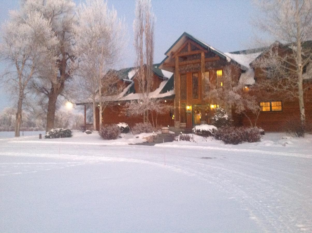 Blue Heron Inn Bed And Breakfast Rexburg Exterior photo