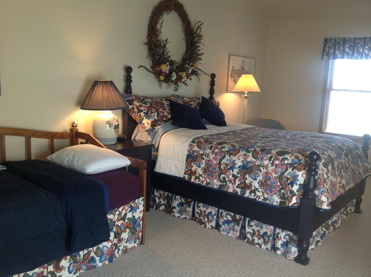 Blue Heron Inn Bed And Breakfast Rexburg Room photo